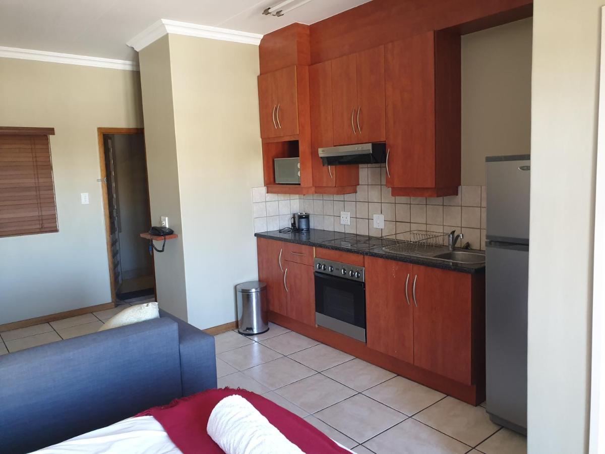 Grosvenor Apartments Pretoria-Noord Exterior foto